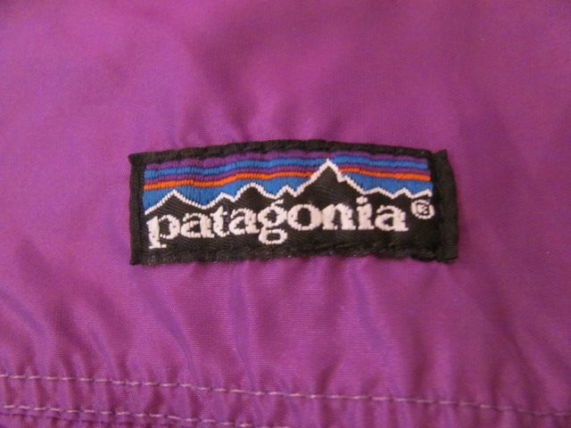 PATAGONIA WOMENS L L/S PURPLE ZIP UP JACKET FLEECE INSIDE  