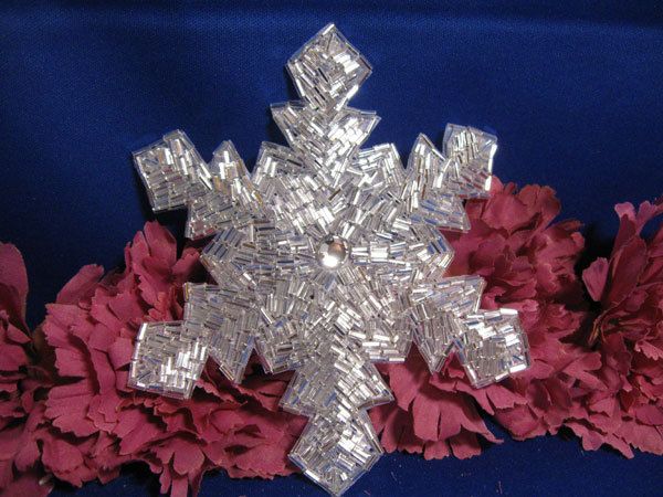 DESIGNER SNOWFLAKE MOTIF STYLE BEADED APPLIQUE 0223  