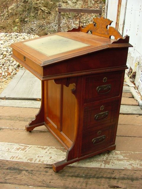 AMERICAN VICTORIAN CHERRY DAVENPORT CAPTAINS DESK C1895  