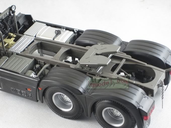 24 China Volvo Truck model of HOWO A7 Tractor Diecast  