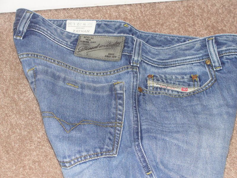   INDUSTRIES ZATHAN JEANS MEDIUM WASH DENIM WASH 73L 32 x 30  