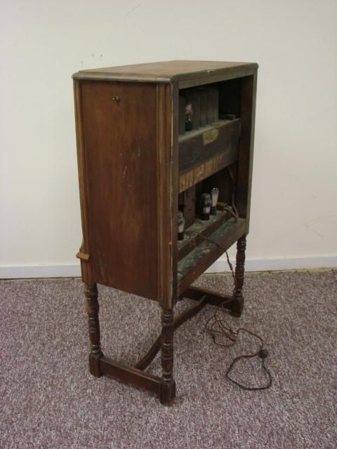 Radiola 80 Antique Wood Deco Console Tube Radio Repair  