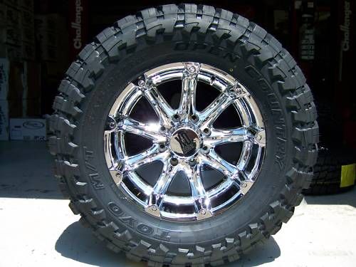 XD Badlands Chrome 18 Toyo M/T 35x12.50 18  