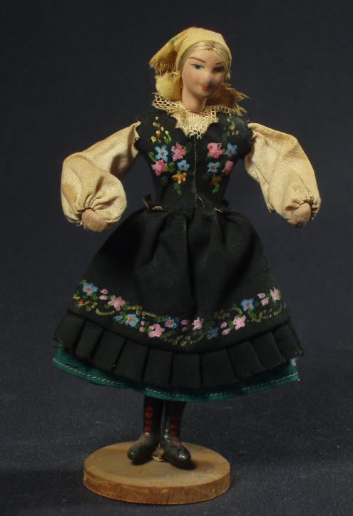 ANTIQUE Polish Folk Costume Doll ethnic dress POLAND composition 