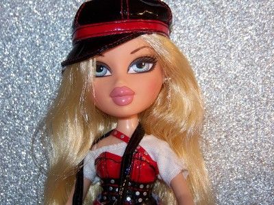 BRATZ GIRLZ REALLY ROCK CLOE DOLL WITH DRUM SET SHIPS SUPER FAST 