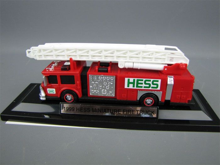 HESS Mini 1999 RED FIRE TRUCK Toy Model Original Box  