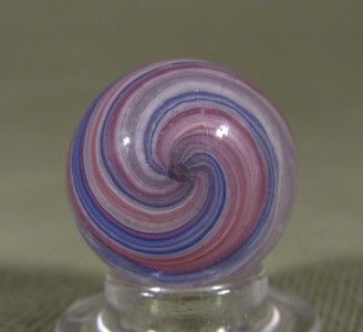 Marbles ANTIQUE GERMAN TWISTED ONIONSKIN MARBLE LOBED Peppermint 5/8 