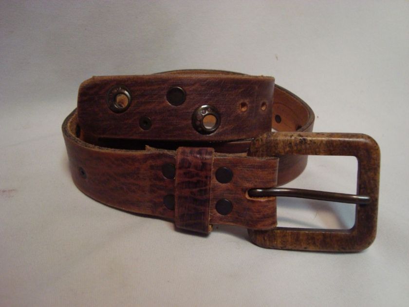 Brave Beltworks Italian Leather Belt w/Grommets & Wood Buckle   NICE 