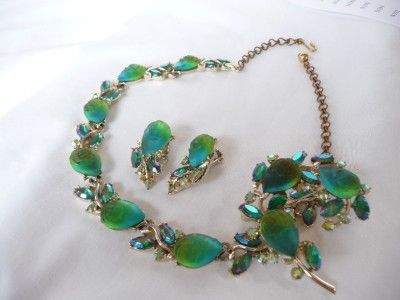 BSK Molded Aqua Green Glass Flowers Watermelon Rhinestone Necklace 