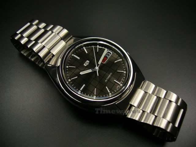 Original Seiko Gift Box is optional at extra AUD10.00. Please 