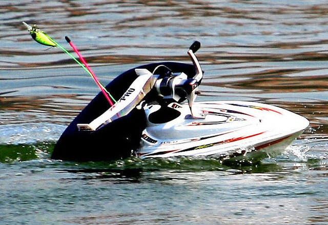 ASKA Remote, Radio Control RC Fishing Speed Boat 2ch AM  