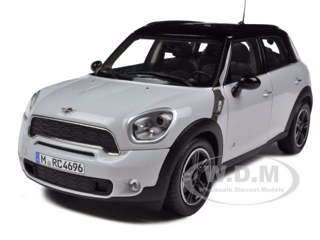 2010 MINI COOPER S LIGHT WHITE 4 DOORS 1/18  