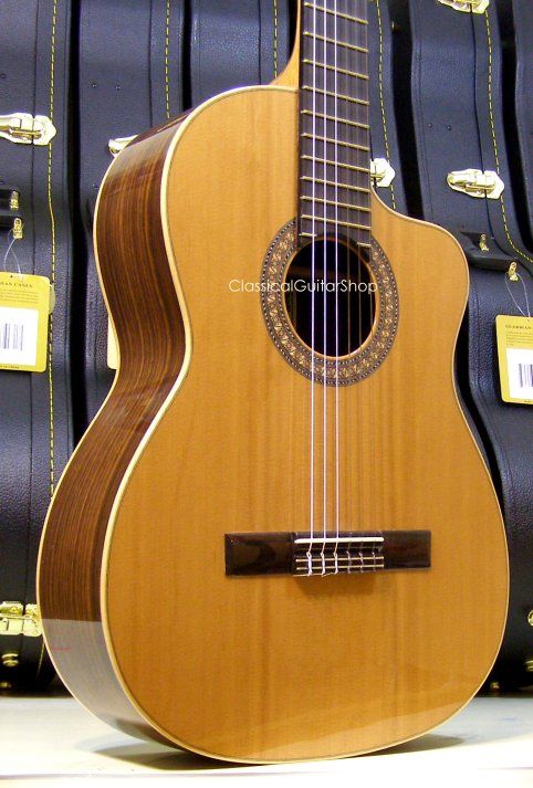 MADRIGAL 77CTW Cutaway Classical Guitar  