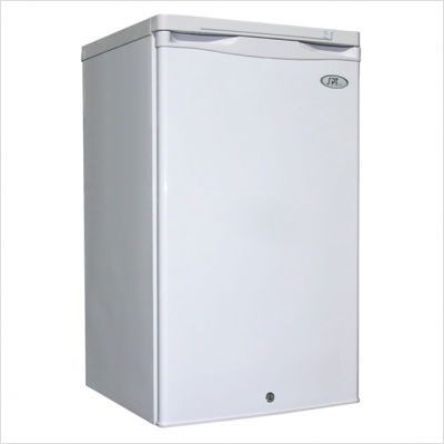 SPT 3.1 cu.ft. Upright Freezer (White) UF 311W  