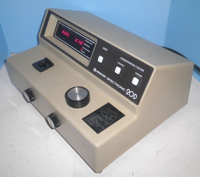 MILTON ROY SPECTRONIC 20D SPECTROPHOTOMETER / SPECTROMETER  