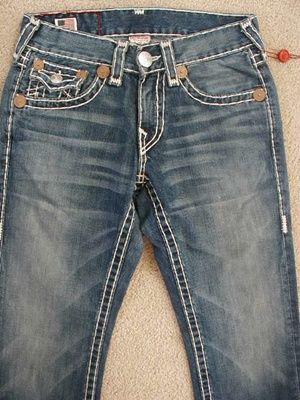 You are bidding on a brand new, 100% authentic True Religion mens 