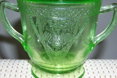 DEPRESSION GLASS GREEN SUGAR BOWL + NO CHIP LID PARROT FLOWER BASKET 