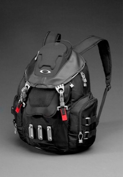 Brand New OAKLEY BLACK BATHROOM SINK BACKPACK PACK 92356 001  