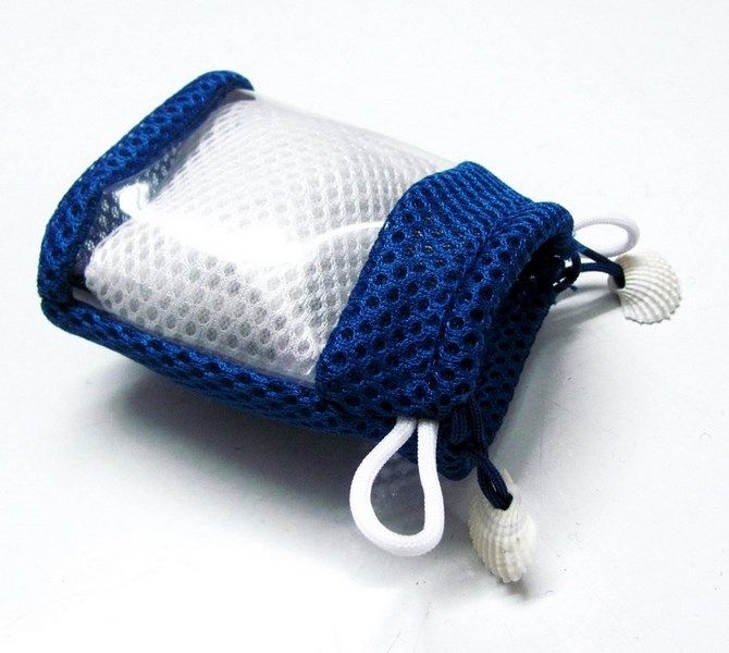 NEW FASHIONABLE BLUE SINGLE WATCH BRACELET PILLOW JEWELRY HOLDER POUCH 