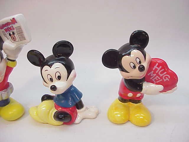 MICKEY MOUSE DISNEY FIGURINES LOT 4~HUG ME TOONTOWN  