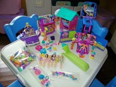 POLLY POCKET MAGNETIC HANGIN OUT HOUSE PAR TAY BUS CAR 17 DOLLS 4 