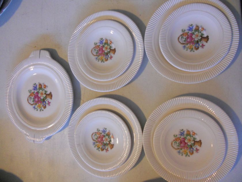 Victory Salem China Co set of 9, 1 Sandwich plate 4 tea plates and 4 