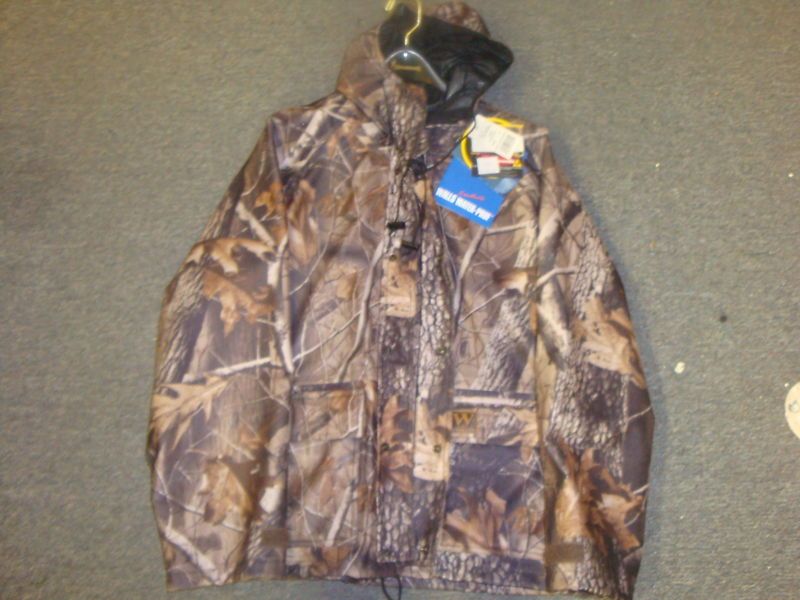 Walls realtree hardwoods waterproof jacket 32085  