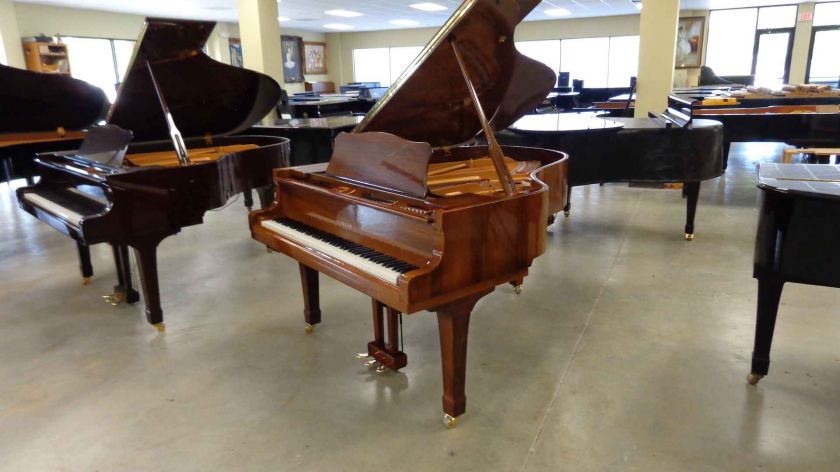 Yamaha 2005 C3 Polished Walnut Grand Piano Outlet  